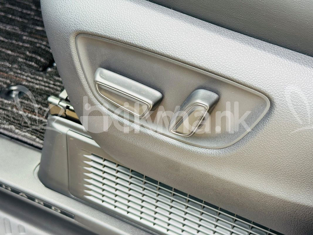 Ad photo 8